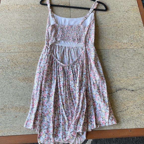 Garage open back summer dress - size medium - Picture 2 of 9